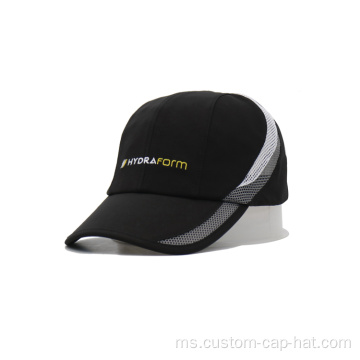 Topi sukan hitam sederhana luar